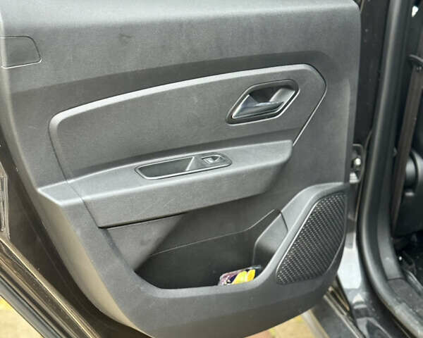 Рено Дастер 2018 в Виннице на Automoto.ua Черный Рено Дастер, объемом двигателя 1.46 л и пробегом 177 тыс. км за 14600 $, фото 20 на Automoto.ua