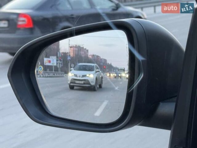 Черный Рено Дастер, объемом двигателя 1.5 л и пробегом 111 тыс. км за 15399 $, фото 51 на Automoto.ua