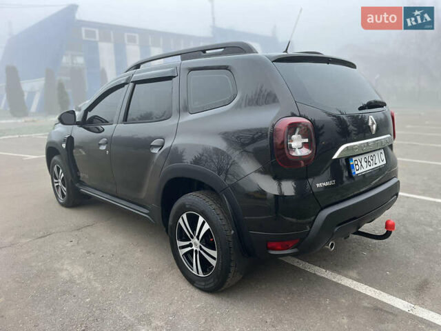 Черный Рено Дастер, объемом двигателя 1.5 л и пробегом 77 тыс. км за 15400 $, фото 23 на Automoto.ua