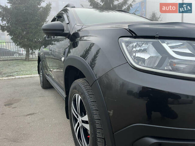 Черный Рено Дастер, объемом двигателя 1.5 л и пробегом 77 тыс. км за 15400 $, фото 13 на Automoto.ua
