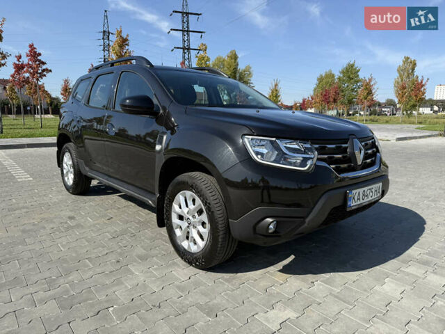 Черный Рено Дастер, объемом двигателя 1.6 л и пробегом 22 тыс. км за 17250 $, фото 2 на Automoto.ua