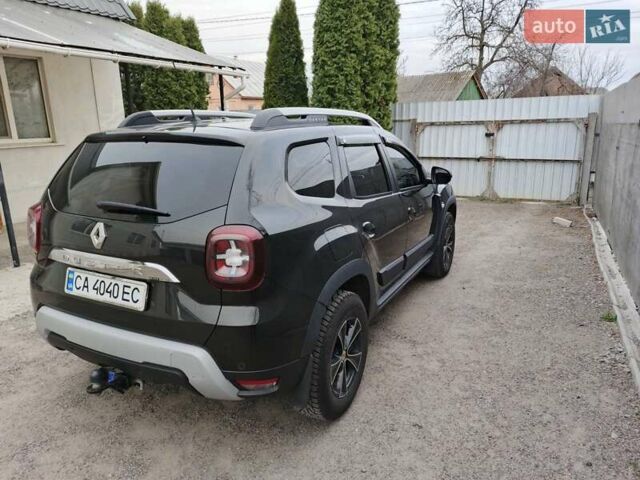 Черный Рено Дастер, объемом двигателя 1.6 л и пробегом 50 тыс. км за 15400 $, фото 7 на Automoto.ua