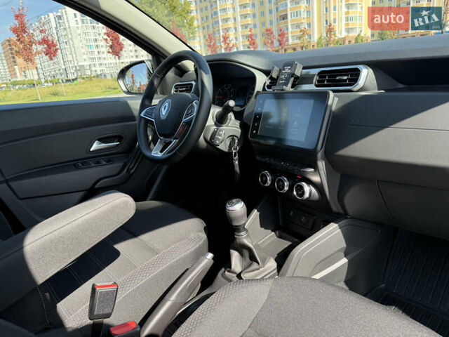 Черный Рено Дастер, объемом двигателя 1.6 л и пробегом 22 тыс. км за 17250 $, фото 23 на Automoto.ua