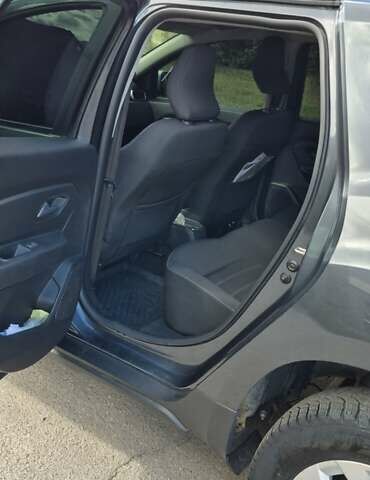 Чорний Рено Дастер, об'ємом двигуна 1.5 л та пробігом 151 тис. км за 17500 $, фото 12 на Automoto.ua