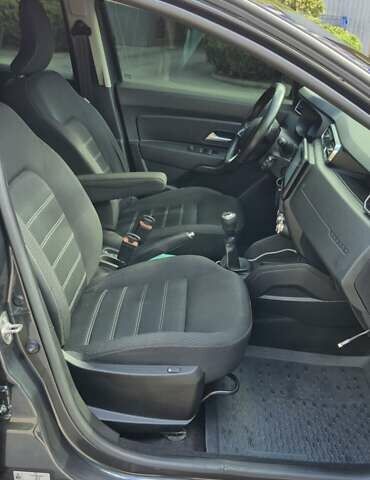 Чорний Рено Дастер, об'ємом двигуна 1.5 л та пробігом 151 тис. км за 17500 $, фото 14 на Automoto.ua