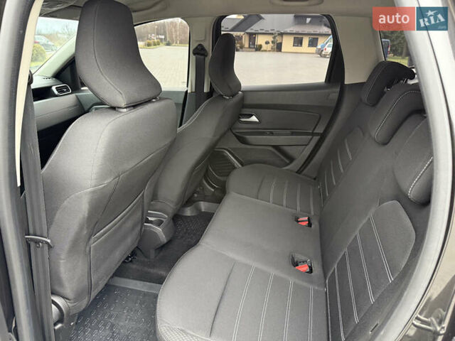 Чорний Рено Дастер, об'ємом двигуна 1.5 л та пробігом 45 тис. км за 18900 $, фото 18 на Automoto.ua