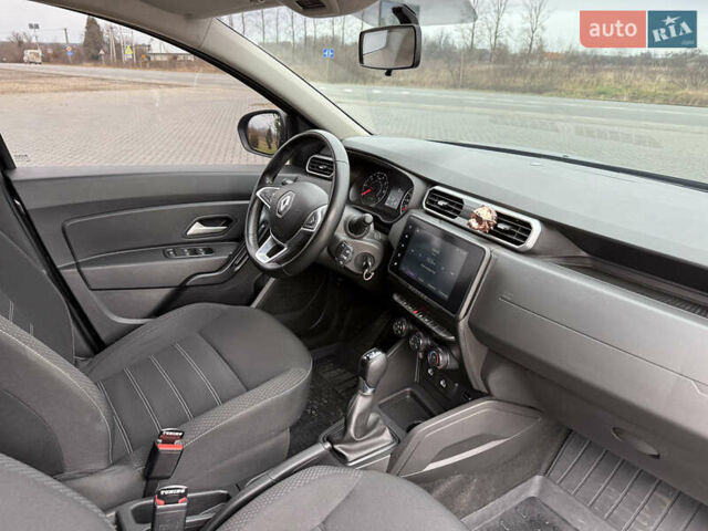 Чорний Рено Дастер, об'ємом двигуна 1.5 л та пробігом 45 тис. км за 18900 $, фото 21 на Automoto.ua