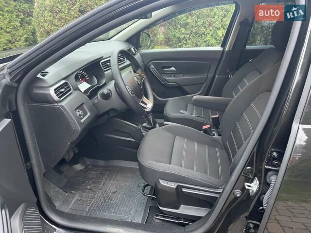Чорний Рено Дастер, об'ємом двигуна 1.5 л та пробігом 36 тис. км за 21500 $, фото 9 на Automoto.ua
