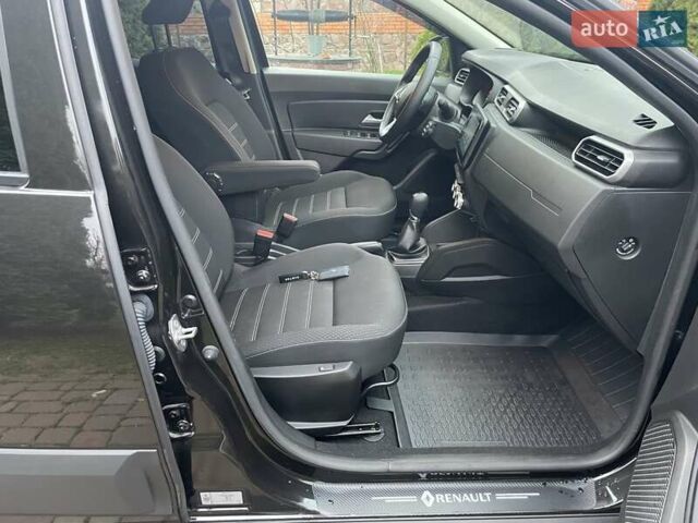 Чорний Рено Дастер, об'ємом двигуна 1.5 л та пробігом 36 тис. км за 21500 $, фото 18 на Automoto.ua
