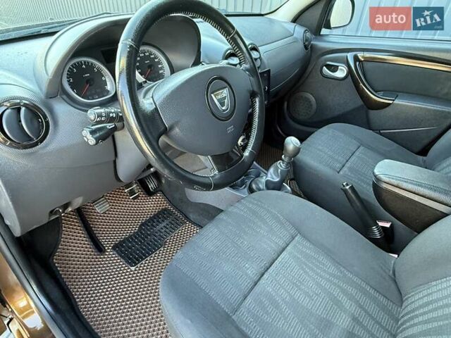 Рено Дастер 2010 в Борисполе на Automoto.ua Коричневый Рено Дастер, объемом двигателя 0 л и пробегом 180 тыс. км за 8200 $, фото 48 на Automoto.ua