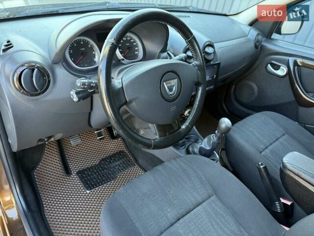 Рено Дастер 2010 в Борисполе на Automoto.ua Коричневый Рено Дастер, объемом двигателя 0 л и пробегом 180 тыс. км за 8200 $, фото 50 на Automoto.ua