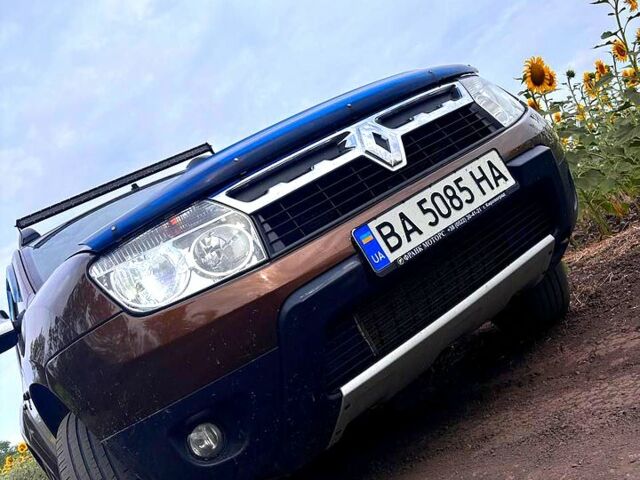 Коричневий Рено Дастер, об'ємом двигуна 1.6 л та пробігом 212 тис. км за 8200 $, фото 1 на Automoto.ua
