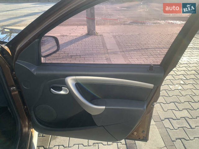 Коричневый Рено Дастер, объемом двигателя 1.46 л и пробегом 230 тыс. км за 8100 $, фото 16 на Automoto.ua