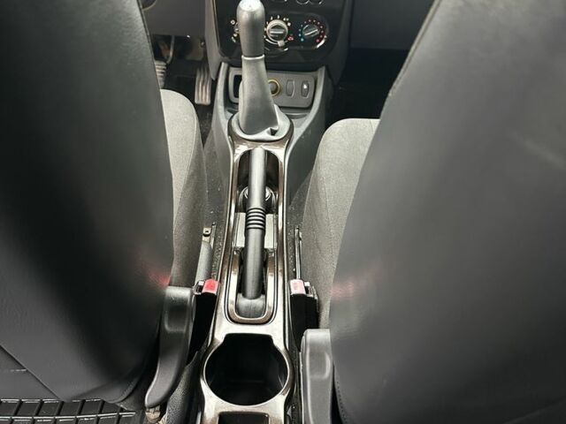 Рено Дастер 2012 в Черкассах на Automoto.ua Коричневый Рено Дастер, объемом двигателя 1.6 л и пробегом 221 тыс. км за 6950 $, фото 12 на Automoto.ua