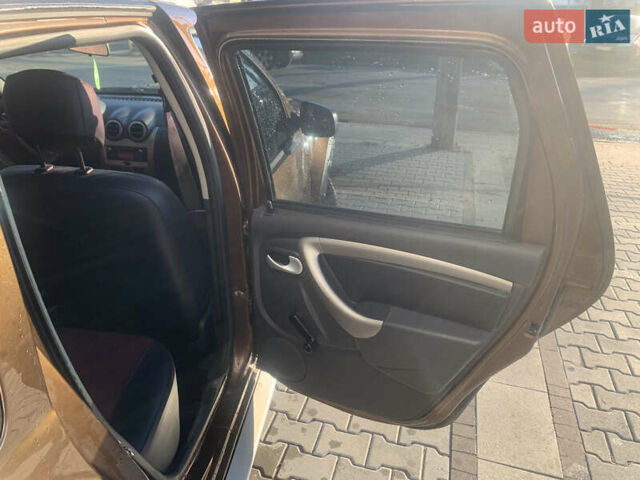 Коричневый Рено Дастер, объемом двигателя 1.46 л и пробегом 230 тыс. км за 8100 $, фото 17 на Automoto.ua