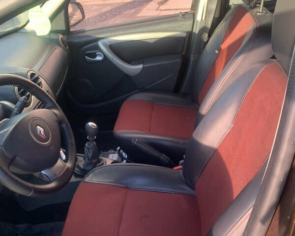 Коричневый Рено Дастер, объемом двигателя 1.46 л и пробегом 230 тыс. км за 8100 $, фото 11 на Automoto.ua