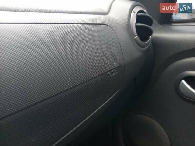 Коричневый Рено Дастер, объемом двигателя 1.46 л и пробегом 188 тыс. км за 9200 $, фото 27 на Automoto.ua