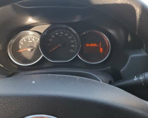 Коричневый Рено Дастер, объемом двигателя 1.45 л и пробегом 142 тыс. км за 10500 $, фото 6 на Automoto.ua