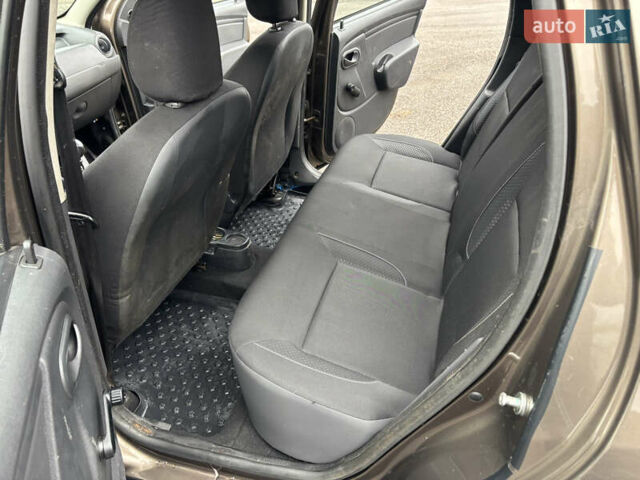 Коричневий Рено Дастер, об'ємом двигуна 1.6 л та пробігом 180 тис. км за 9999 $, фото 7 на Automoto.ua