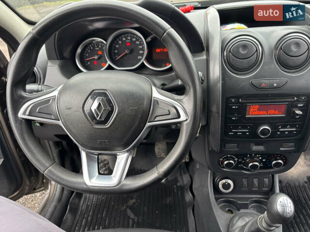 Коричневий Рено Дастер, об'ємом двигуна 1.6 л та пробігом 180 тис. км за 9999 $, фото 13 на Automoto.ua