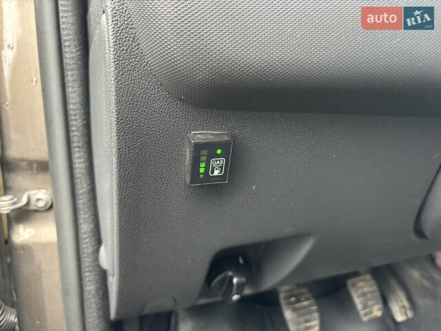 Коричневий Рено Дастер, об'ємом двигуна 1.6 л та пробігом 180 тис. км за 9999 $, фото 10 на Automoto.ua