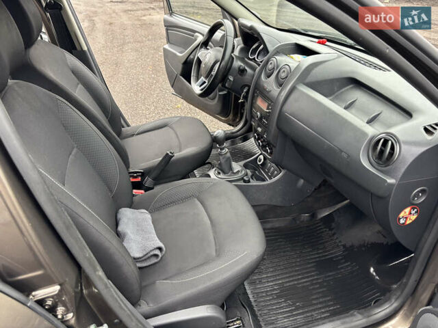 Коричневий Рено Дастер, об'ємом двигуна 1.6 л та пробігом 180 тис. км за 9999 $, фото 8 на Automoto.ua