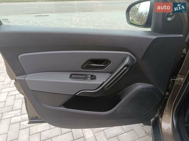 Коричневый Рено Дастер, объемом двигателя 1.6 л и пробегом 23 тыс. км за 16500 $, фото 33 на Automoto.ua