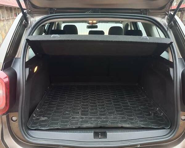 Коричневый Рено Дастер, объемом двигателя 1.46 л и пробегом 110 тыс. км за 16650 $, фото 13 на Automoto.ua