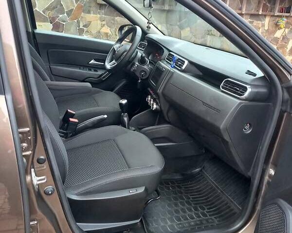 Коричневый Рено Дастер, объемом двигателя 1.46 л и пробегом 110 тыс. км за 16650 $, фото 12 на Automoto.ua