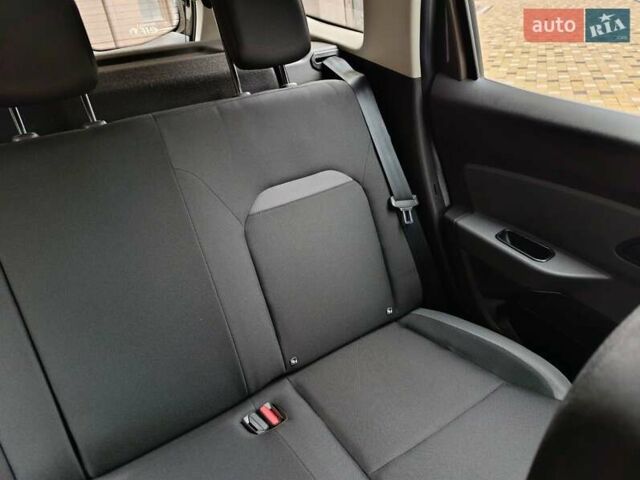 Коричневый Рено Дастер, объемом двигателя 1.6 л и пробегом 23 тыс. км за 16500 $, фото 63 на Automoto.ua