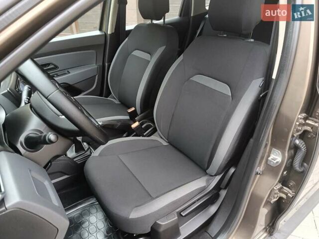 Коричневый Рено Дастер, объемом двигателя 1.6 л и пробегом 23 тыс. км за 16500 $, фото 32 на Automoto.ua