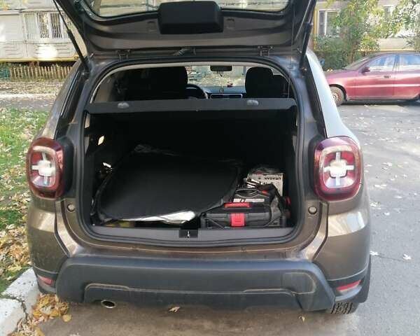 Коричневый Рено Дастер, объемом двигателя 1.6 л и пробегом 9 тыс. км за 18000 $, фото 17 на Automoto.ua