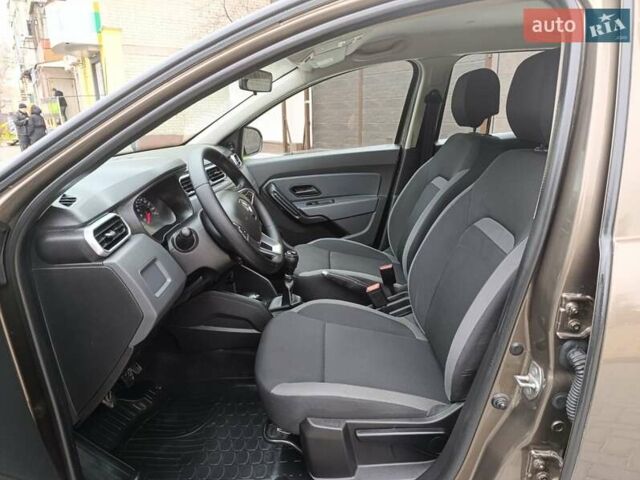 Коричневый Рено Дастер, объемом двигателя 1.6 л и пробегом 23 тыс. км за 16500 $, фото 31 на Automoto.ua