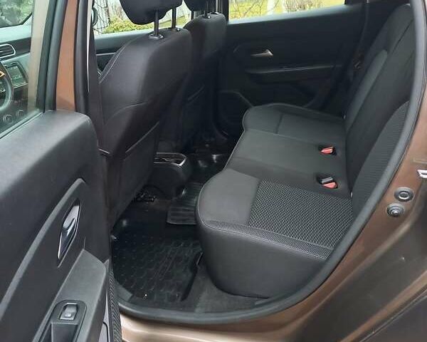 Коричневый Рено Дастер, объемом двигателя 1.46 л и пробегом 110 тыс. км за 16650 $, фото 15 на Automoto.ua