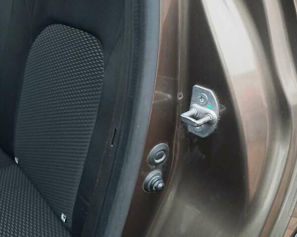 Коричневый Рено Дастер, объемом двигателя 1.46 л и пробегом 110 тыс. км за 16650 $, фото 17 на Automoto.ua