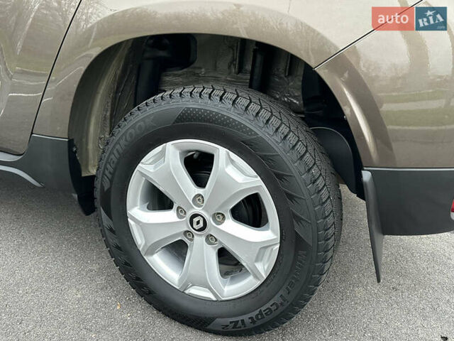 Коричневий Рено Дастер, об'ємом двигуна 1.6 л та пробігом 25 тис. км за 15900 $, фото 10 на Automoto.ua