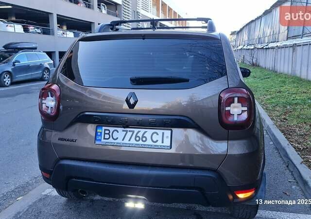 Коричневый Рено Дастер, объемом двигателя 1.6 л и пробегом 88 тыс. км за 16000 $, фото 1 на Automoto.ua