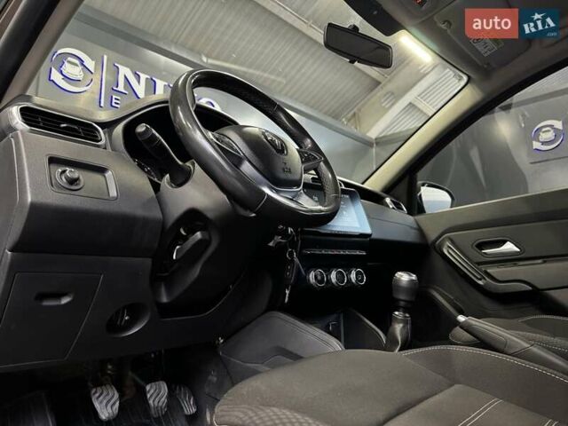 Коричневий Рено Дастер, об'ємом двигуна 1.5 л та пробігом 203 тис. км за 14500 $, фото 24 на Automoto.ua