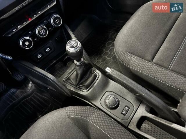 Коричневий Рено Дастер, об'ємом двигуна 1.5 л та пробігом 203 тис. км за 14500 $, фото 27 на Automoto.ua