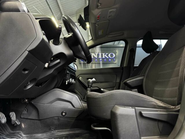 Коричневий Рено Дастер, об'ємом двигуна 1.5 л та пробігом 203 тис. км за 14000 $, фото 8 на Automoto.ua