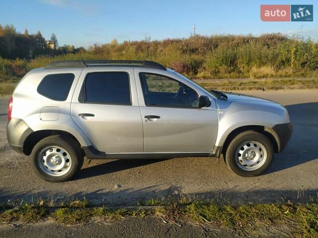Рено Дастер, объемом двигателя 1.45 л и пробегом 230 тыс. км за 7900 $, фото 3 на Automoto.ua
