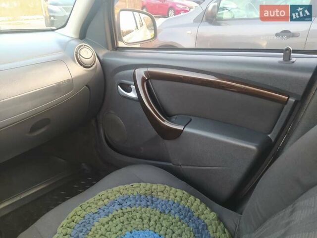 Рено Дастер, об'ємом двигуна 1.6 л та пробігом 220 тис. км за 7500 $, фото 2 на Automoto.ua