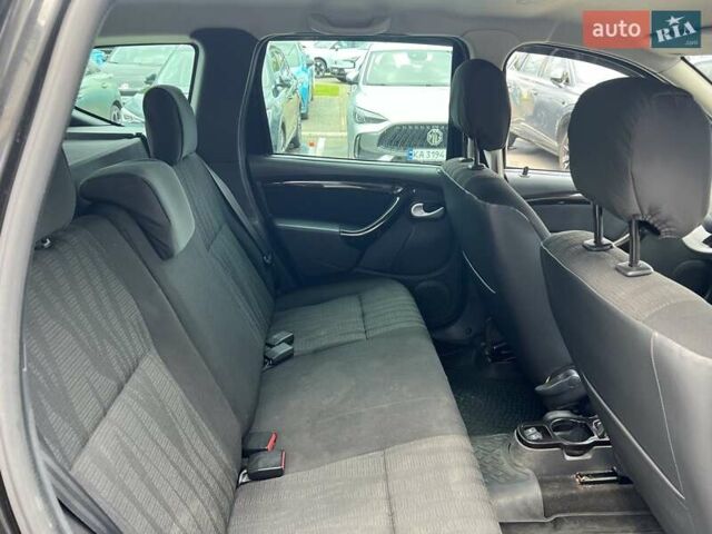 Рено Дастер, объемом двигателя 1.6 л и пробегом 159 тыс. км за 7999 $, фото 17 на Automoto.ua