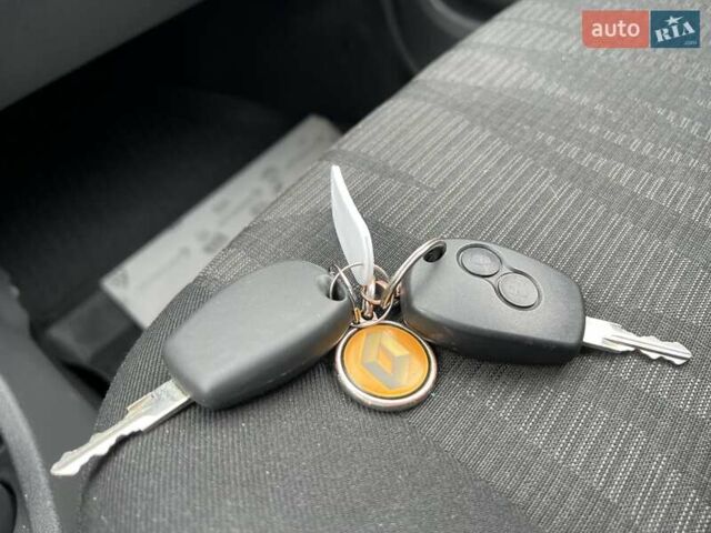 Рено Дастер, объемом двигателя 1.6 л и пробегом 159 тыс. км за 7999 $, фото 24 на Automoto.ua