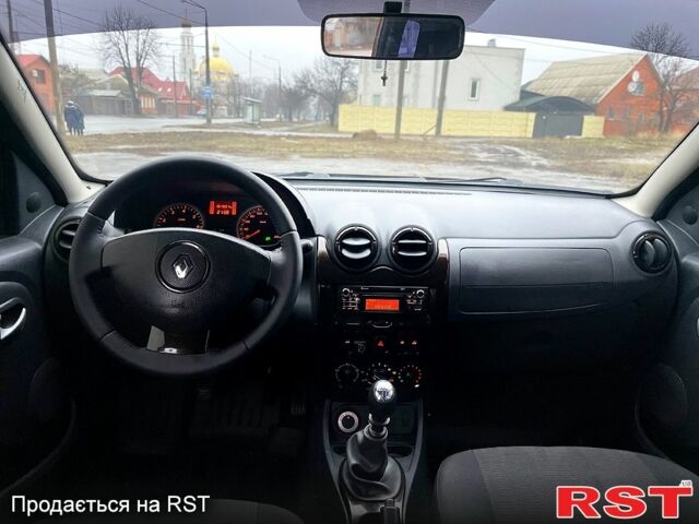 Рено Дастер, объемом двигателя 2 л и пробегом 182 тыс. км за 9900 $, фото 11 на Automoto.ua