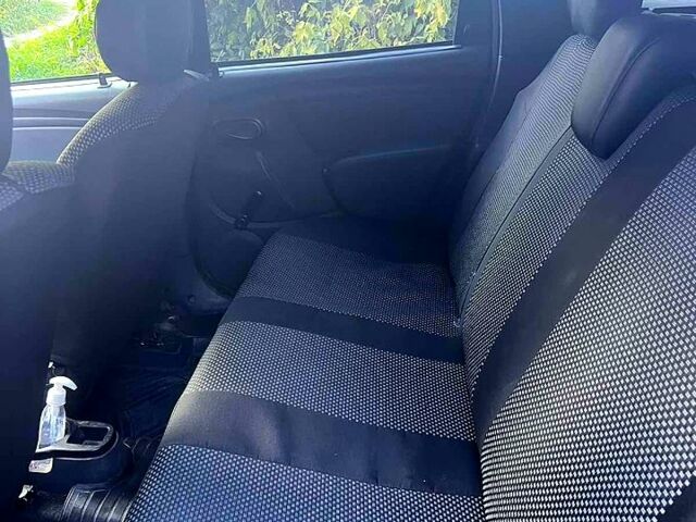 Рено Дастер, об'ємом двигуна 1.5 л та пробігом 157 тис. км за 8000 $, фото 3 на Automoto.ua