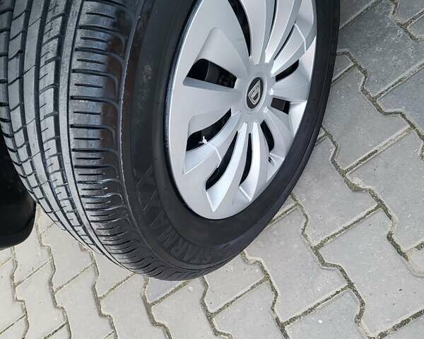 Рено Дастер, об'ємом двигуна 1.5 л та пробігом 137 тис. км за 9400 $, фото 10 на Automoto.ua