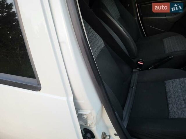 Рено Дастер, об'ємом двигуна 1.5 л та пробігом 137 тис. км за 9400 $, фото 102 на Automoto.ua
