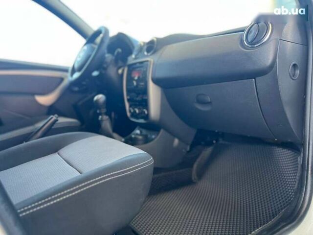 Рено Дастер, объемом двигателя 2 л и пробегом 93 тыс. км за 9900 $, фото 23 на Automoto.ua