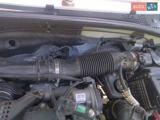 Рено Дастер, объемом двигателя 1.6 л и пробегом 120 тыс. км за 12600 $, фото 5 на Automoto.ua